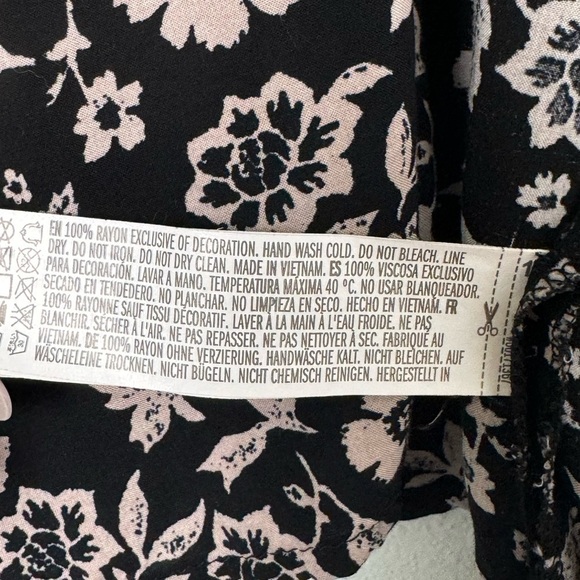 Black & Cream Floral Kimono Forever 21 Size Medium - Picture 7 of 8